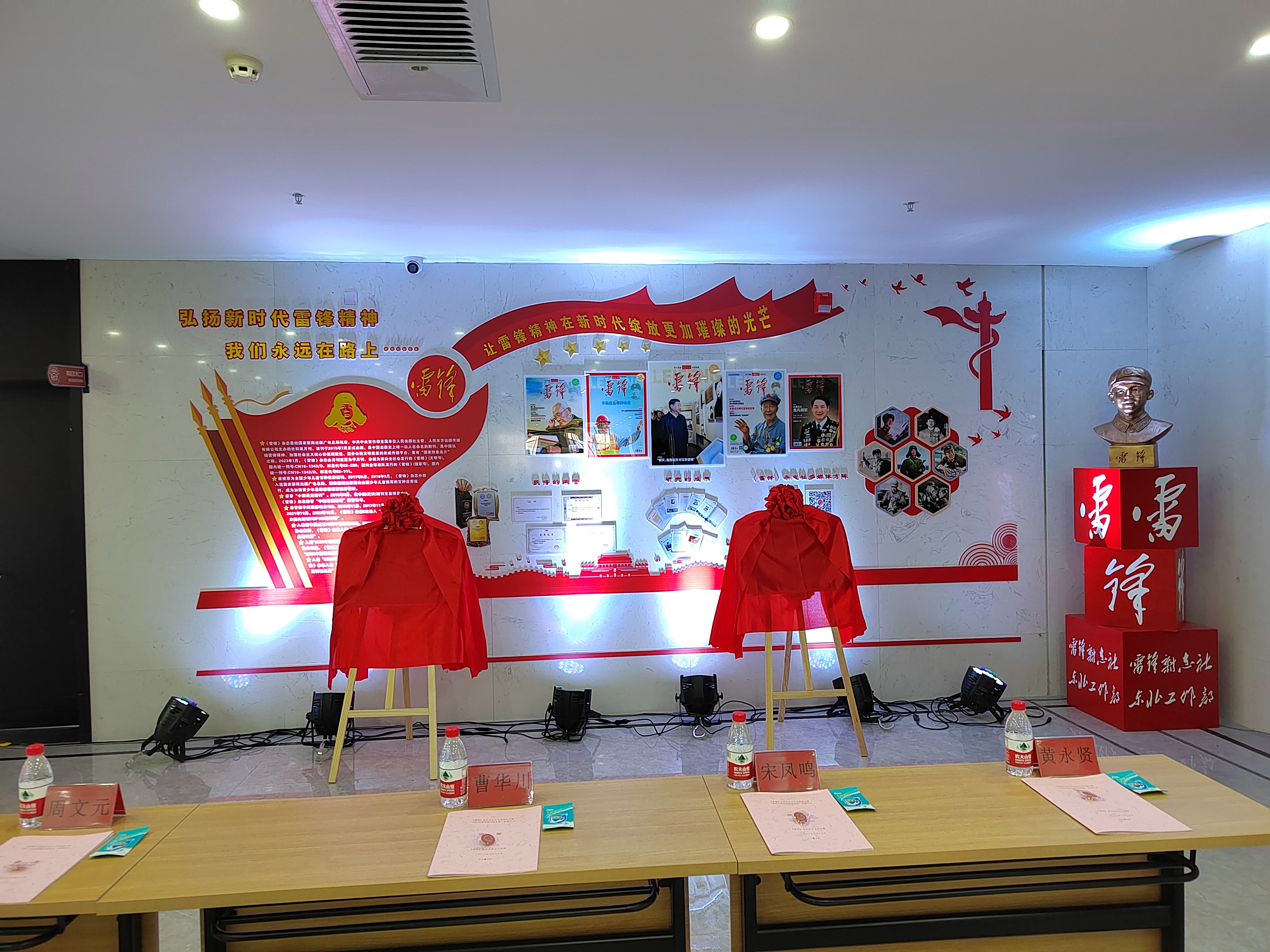 49eb7bb78305edf2b6bd552258b17f4.jpg 49eb7bb78305edf2b6bd552258b17f4.jpg